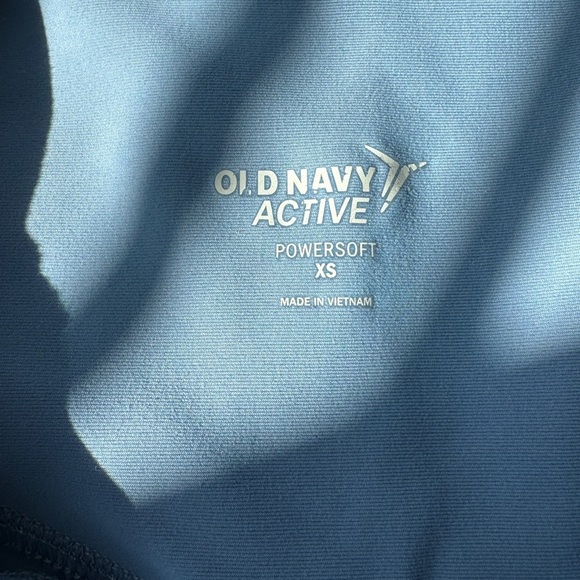 Old Navy active light blue cropped leggings with pockets - Picture 6 of 6